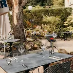 Le Cro-Magnon - Hotel & Restaurant - Piscine - Climatisation 3*