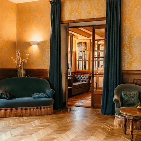 Le Cro-magnon Hotel Les Eyzies
