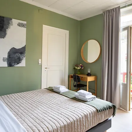 Le Cro-magnon Hotel