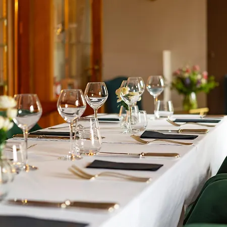 Le Cro-magnon - Hôtel&restaurant - Piscine - Climatisation