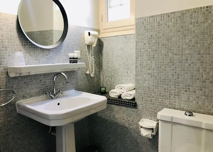 Le Cro-magnon 3* Les Eyzies