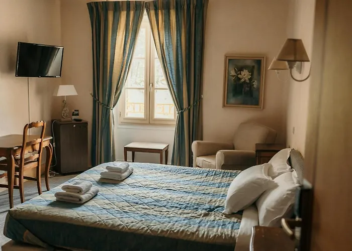 Le Cro-magnon Les Eyzies