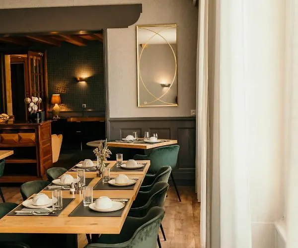 Le Cro-magnon Les Eyzies