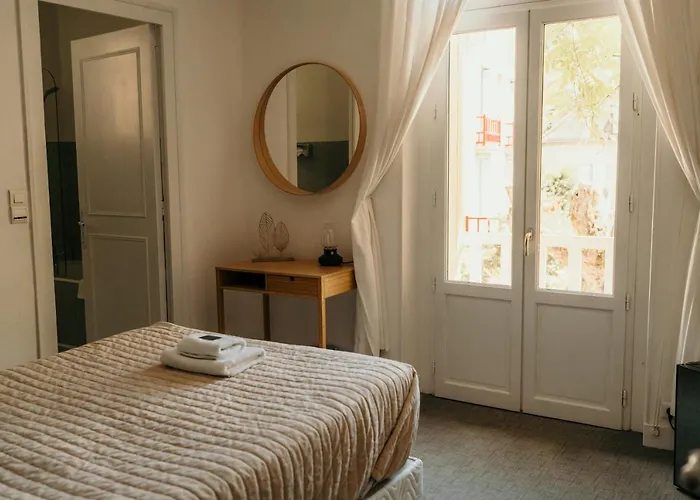 Hotel Le Cro-magnon Les Eyzies