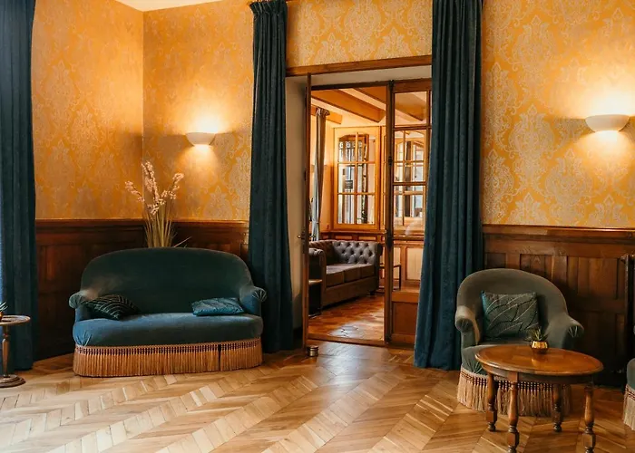 Le Cro-magnon Hotel Les Eyzies