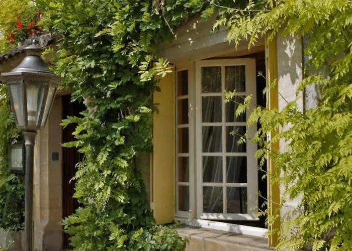 Le Cro-magnon Hotel Les Eyzies